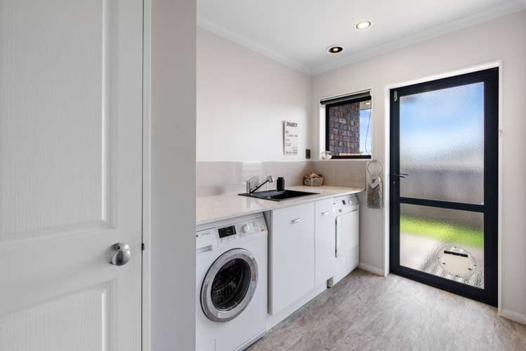 48 Sapphire Drive Hairini_21