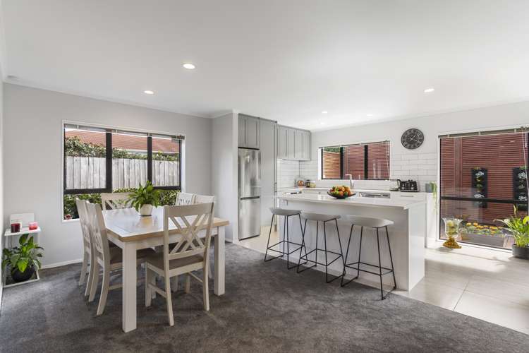 2/39 Oliver Street Point Chevalier_7