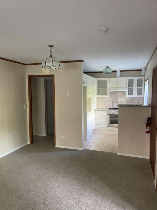 8A Kirkdale Place 1736_2