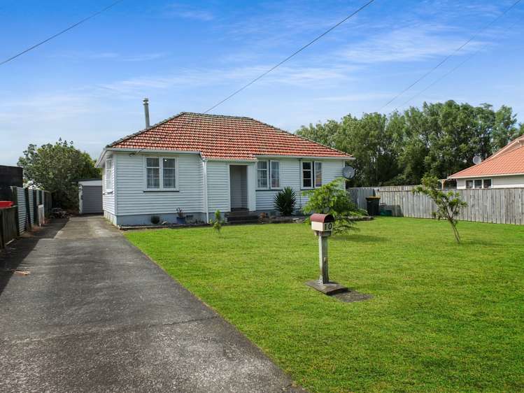 10 Churchill Crescent_0