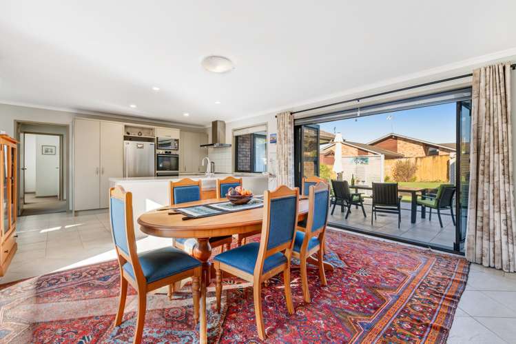 49 Chesterfield Way Orewa_8