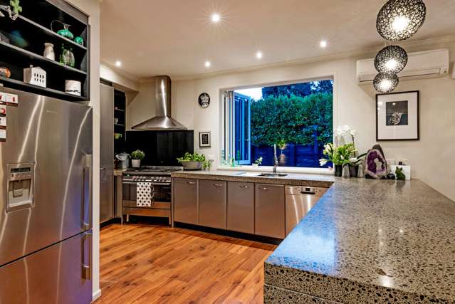 115 Elmore Road Paremoremo_3