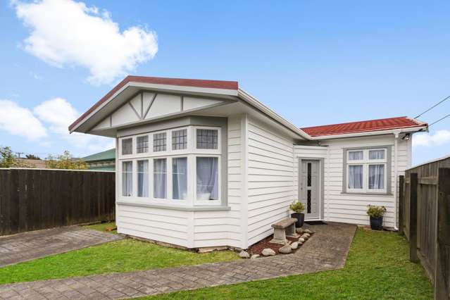 4a Tarawera Road Johnsonville_2