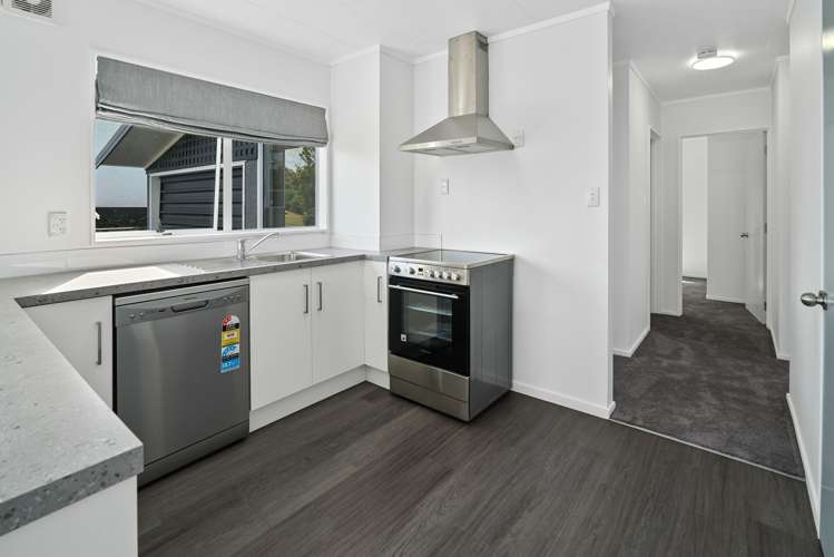 2/12 Matangi Street Stoke_1