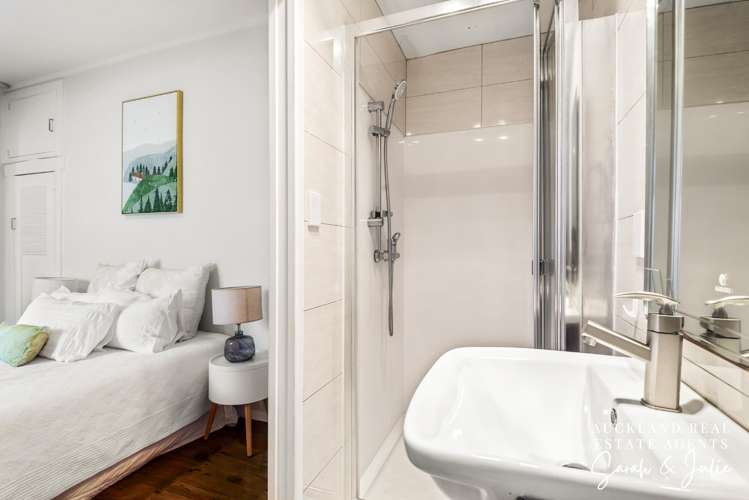 33 Harbutt Avenue Mount Albert_16