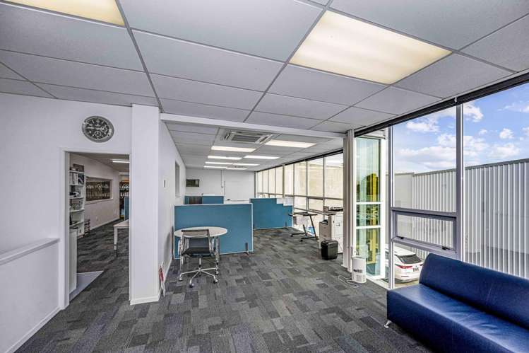 E/5 Armstrong Road Albany_8