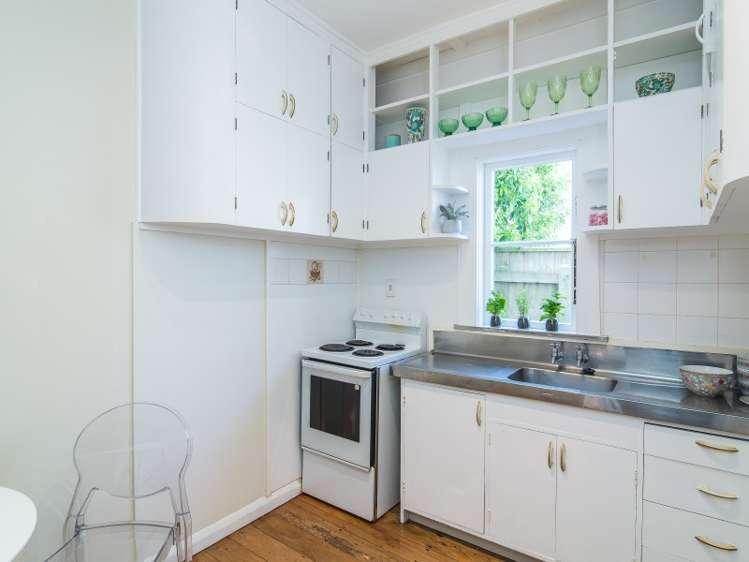 10 Cavendish Square Strathmore Park_14