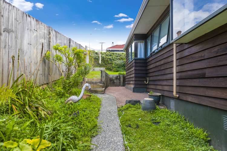 2/163 Mokoia Road Birkenhead_11