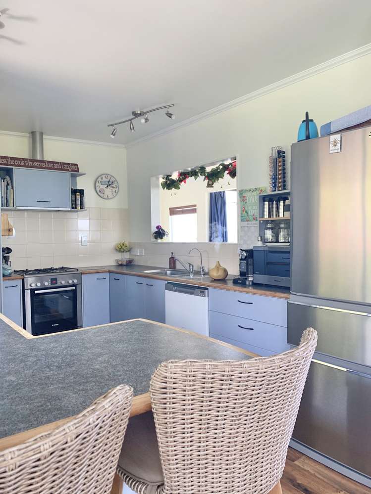 2 Waikaraka Beach Road Tamaterau_10