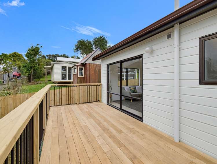 11B John Road Stanmore Bay_11