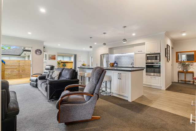 5 Laurie Street Red Beach_4