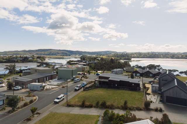 3 Omahina Street Raglan_2