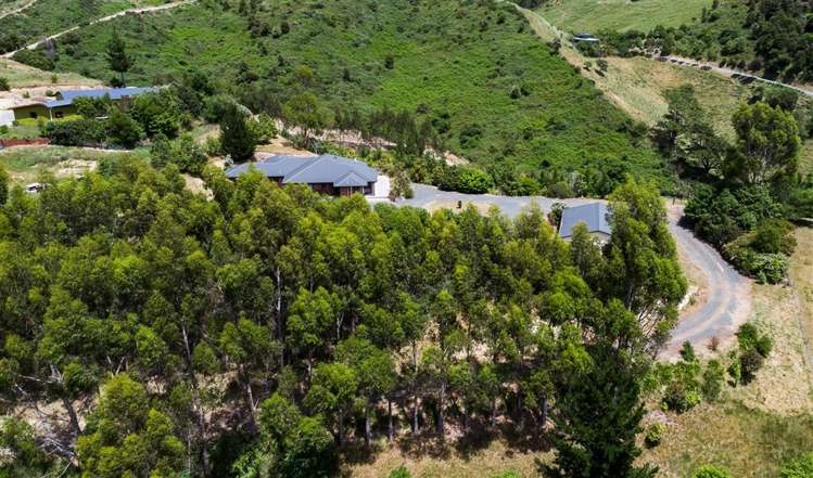 98 Mac'S Road Hira_29