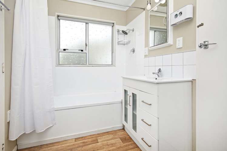 307A Wellington Road Wainuiomata_13