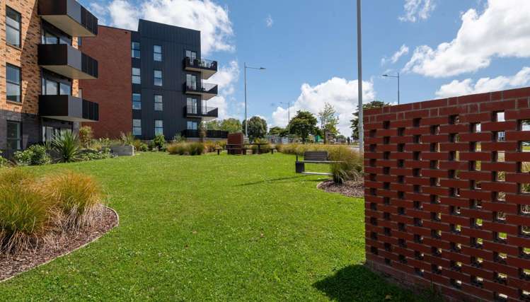 6 Rauroa Lane Hobsonville_10