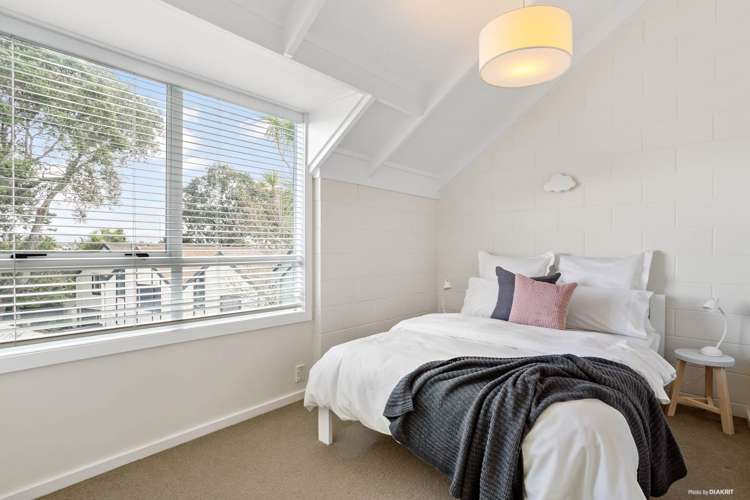 3/5 Seaside Avenue Waterview_7