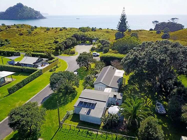 14 Oruawharo Lane Great Barrier Island_0