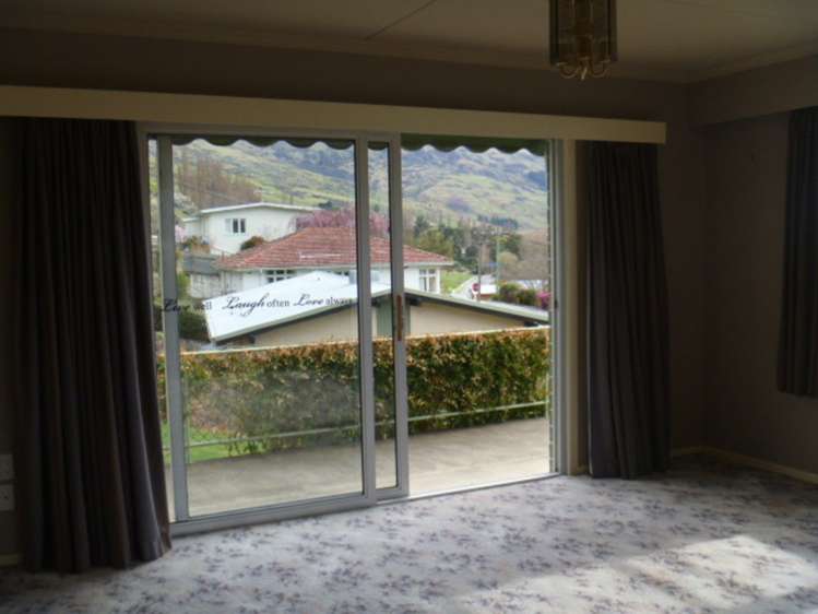 7 Branxholm Street Roxburgh_2