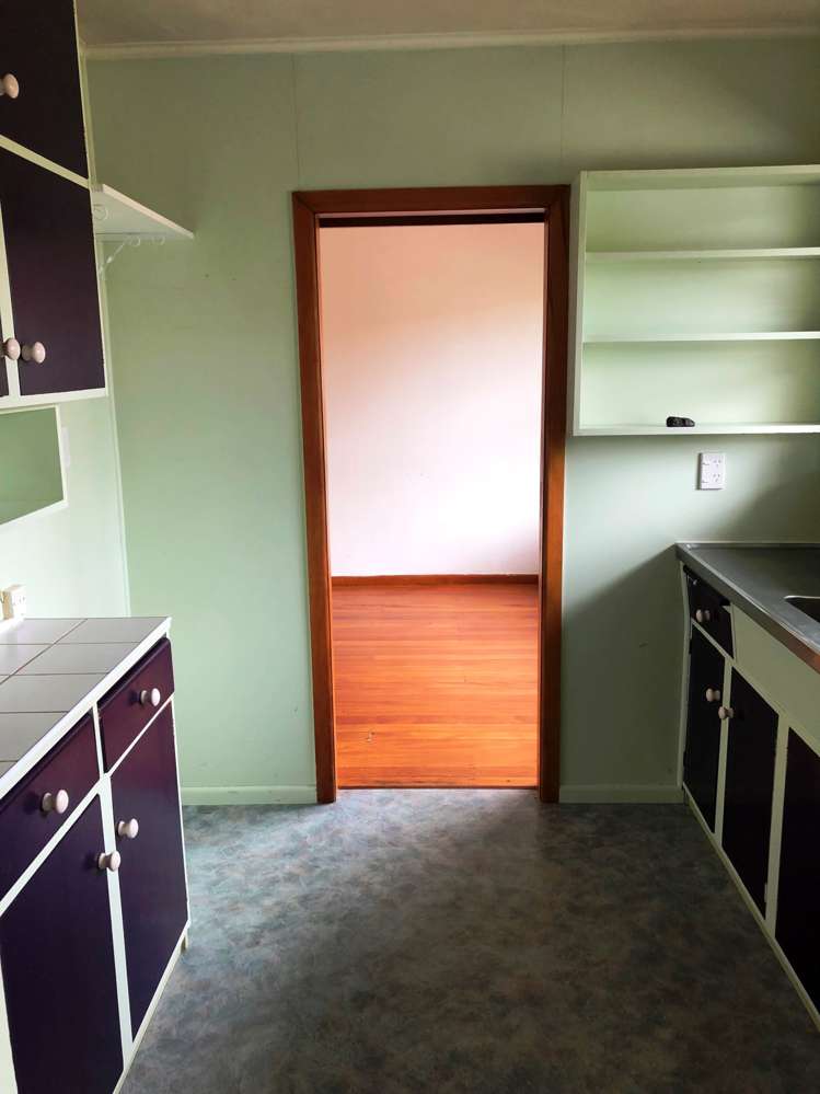 2/35 Oliver Street Point Chevalier_5