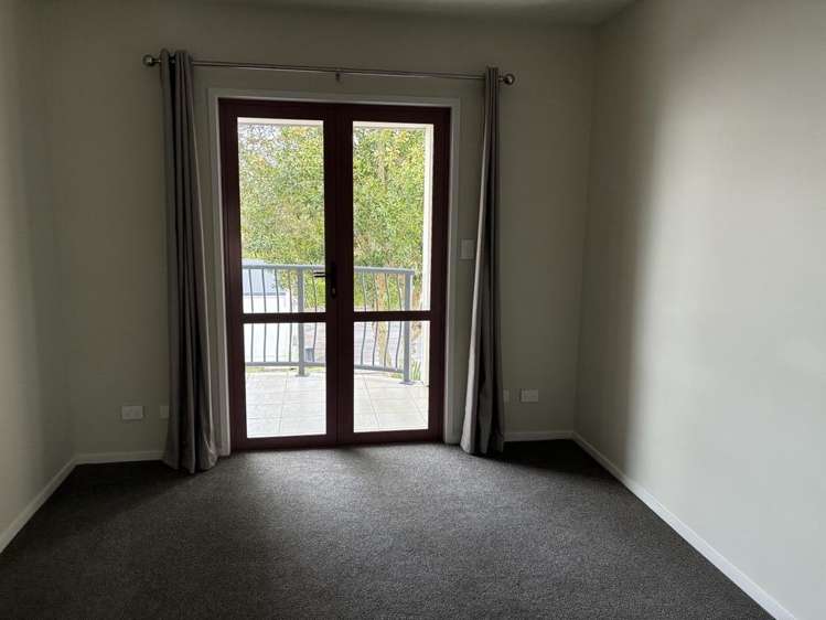 30 Winery Way 11401_4