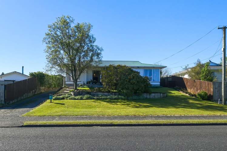 18 Alison Street Mangakakahi_19