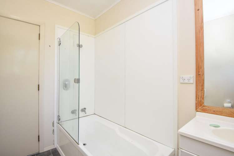 22 Moreton Road Carterton_17