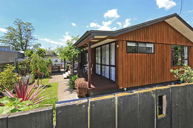 805a Oliphant Road Raureka_14