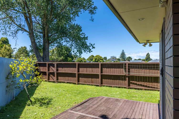 7B Barberry Lane Te Atatu Peninsula_22