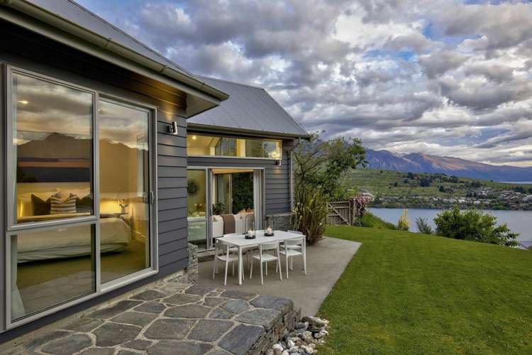 23 Goldleaf Hill Queenstown_20