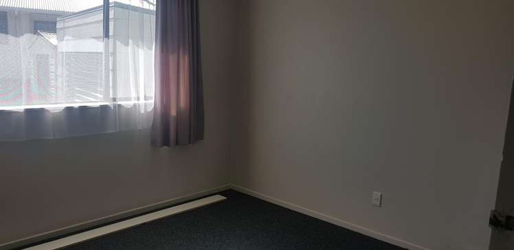 8B Jet Place Pukehangi_3
