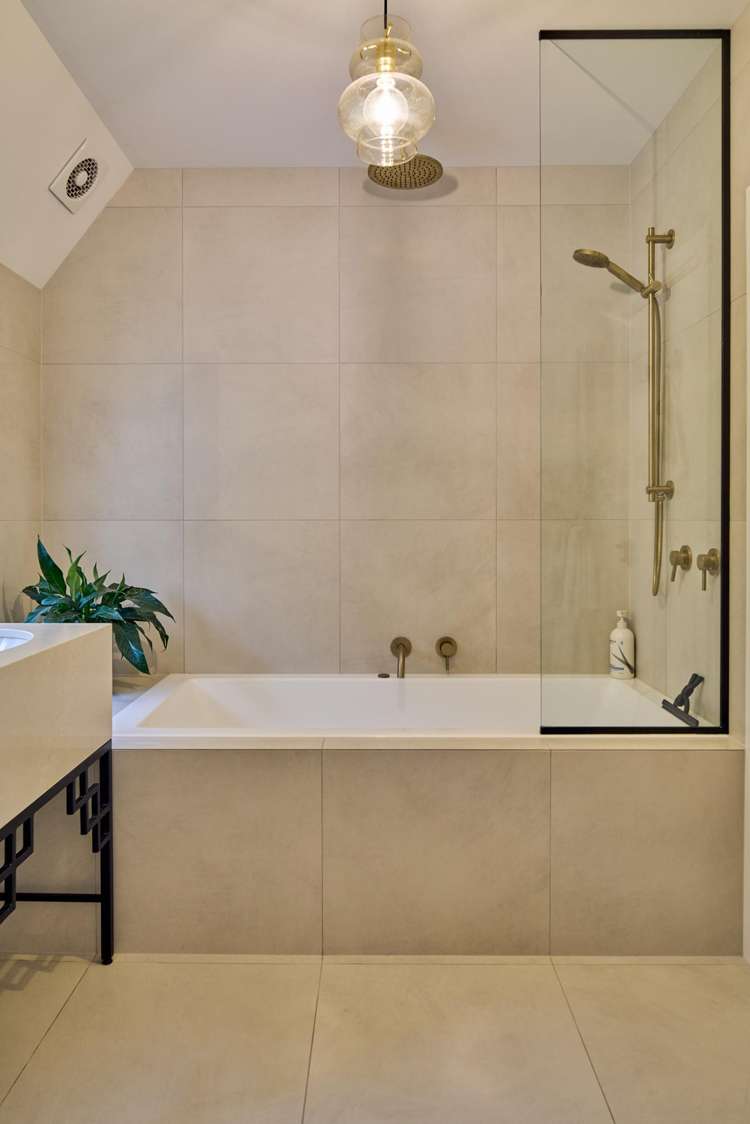 12 Cheviot Road, Lowry Bay Eastbourne_16