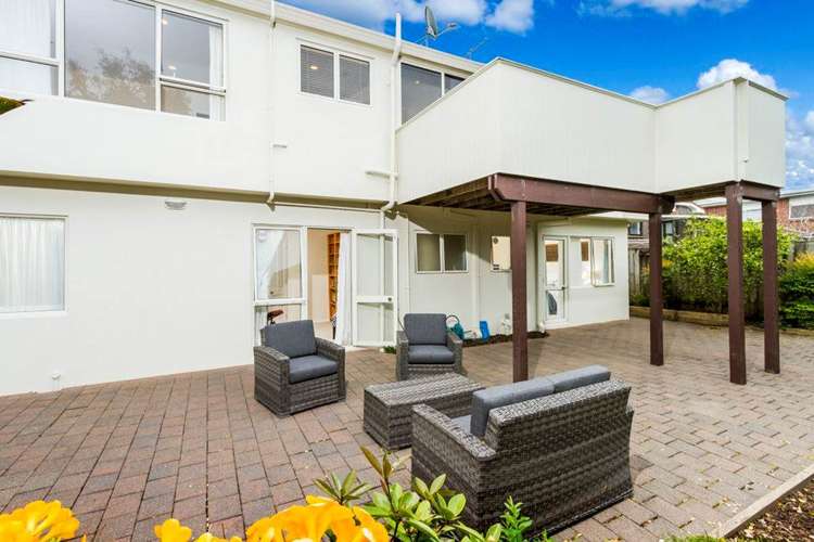 2/69 Seaview Road Castor Bay_1