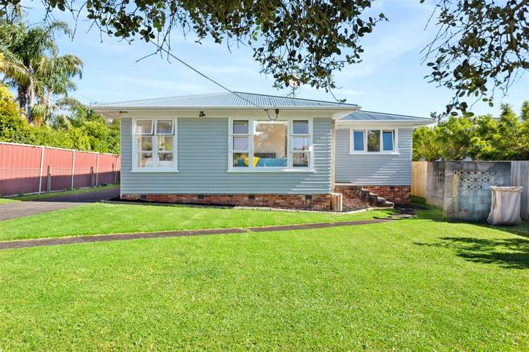 4 Mayburn Road Te Atatu Peninsula_17