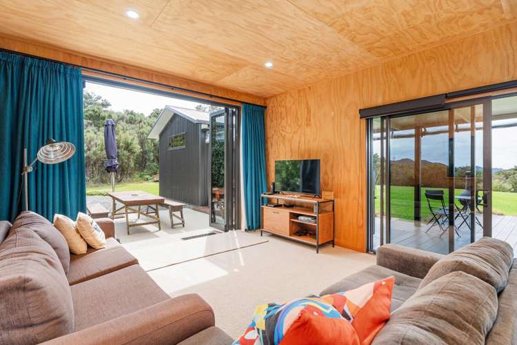 106A Horongaherehere Whangapoua_9