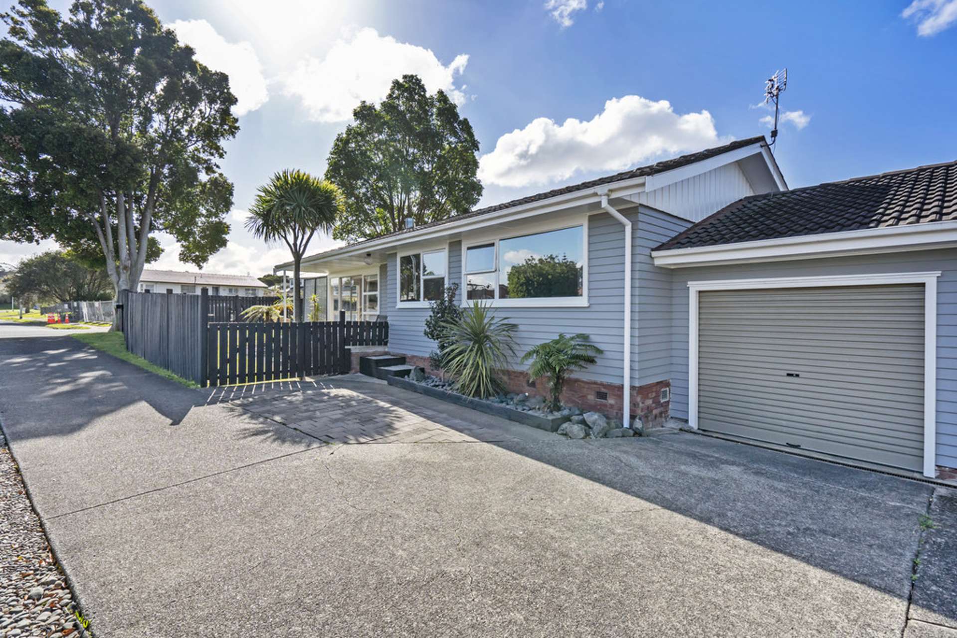 1/20 Wanaka Place Pakuranga Heights_0