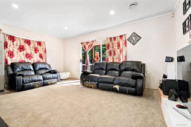 2/8 Kelvin Road Papakura_3