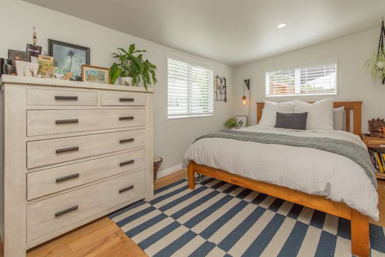 10 High Street Sefton_9