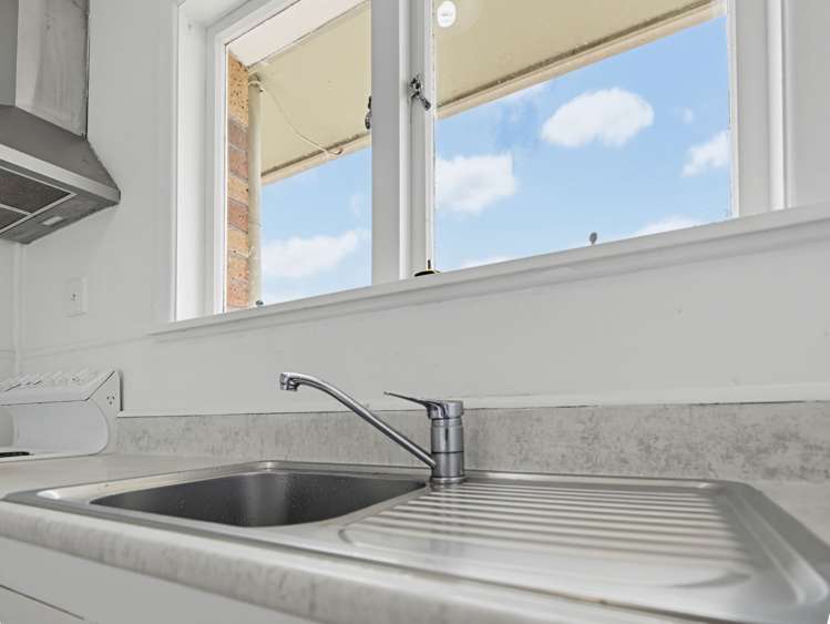 23 Southsea Crescent Silverdale_14