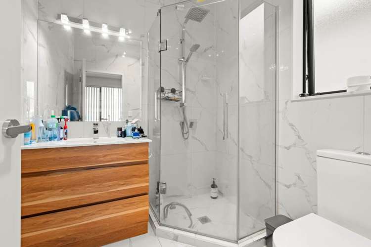 6b Tiroroa Avenue Te Atatu South_11