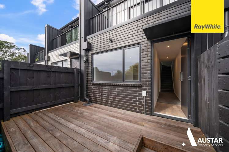  9 Meg Lane Glen Eden_8