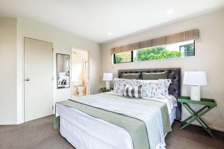 3/3 Galaxy Drive Mairangi Bay_16