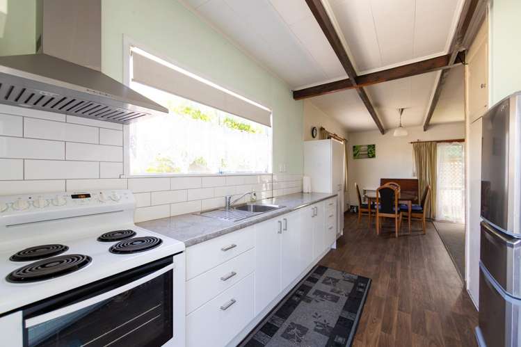 4/1009A Tomoana Road_5