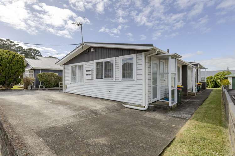 8 Simons Street Moturoa_1
