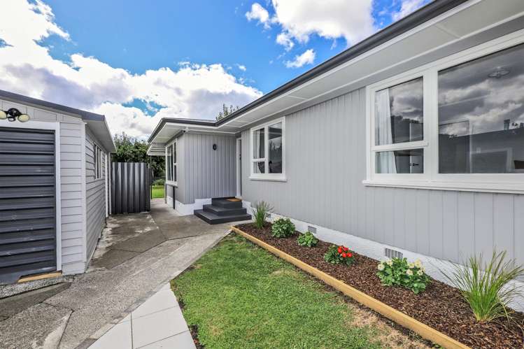 24 Deal Crescent Flaxmere_5