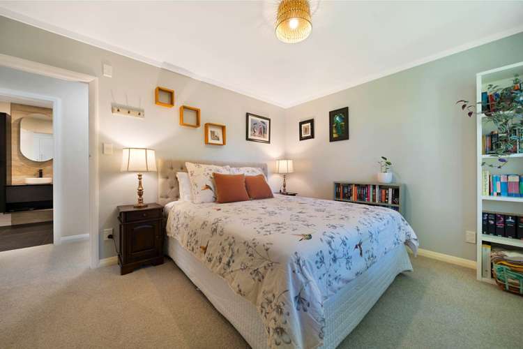 19 Hollywood Avenue Titirangi_13