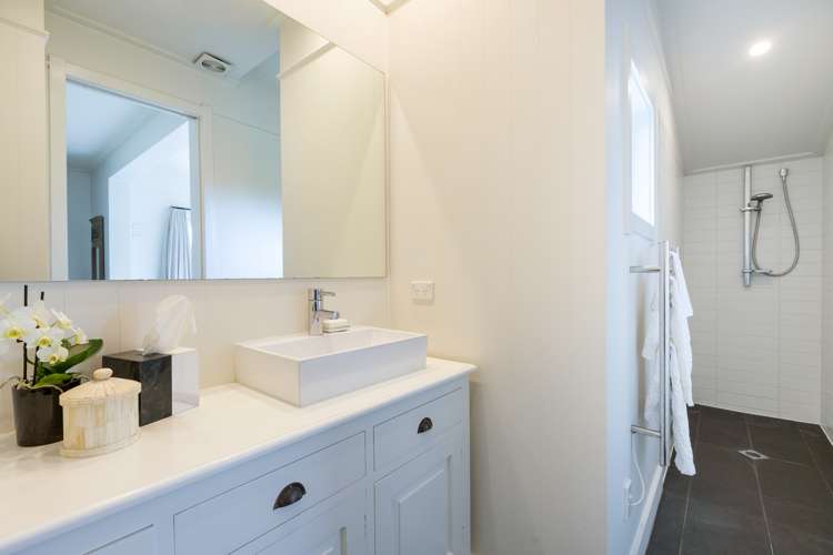 7 Courtney Lane Matakana_11