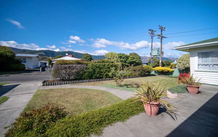 40 Tennyson Crescent Stoke_6