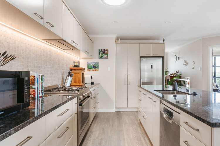 13 Island View Heights Coastlands_3