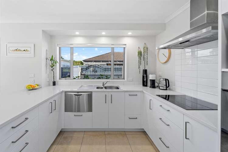 232a Centreway Road Orewa_6