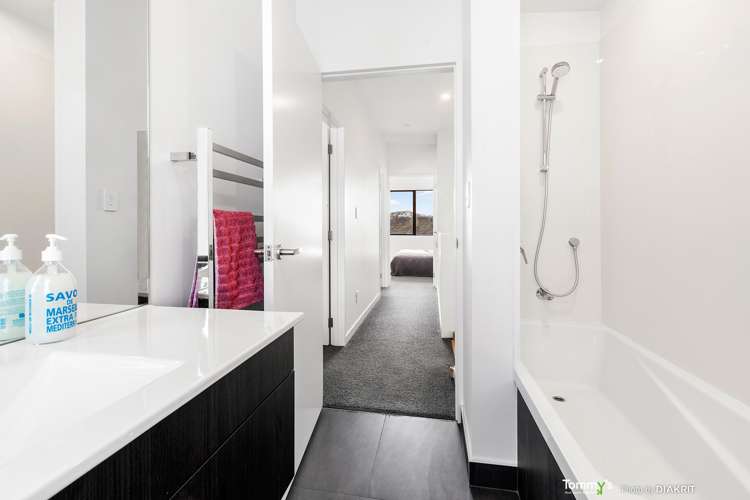 7/52 High Street Island Bay_12